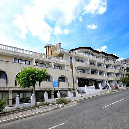 Hotel Corona Sveti Vlas Luaran gambar