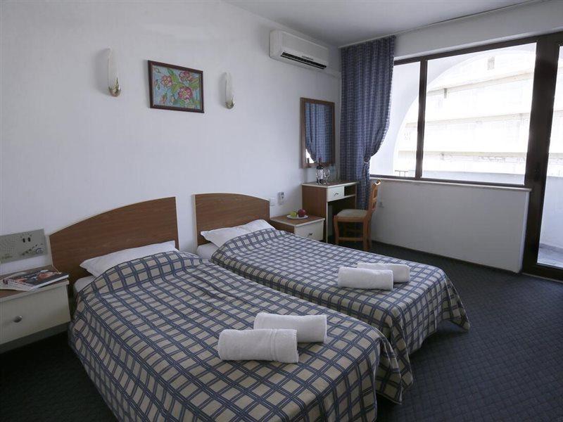 Hotel Corona Sveti Vlas Luaran gambar