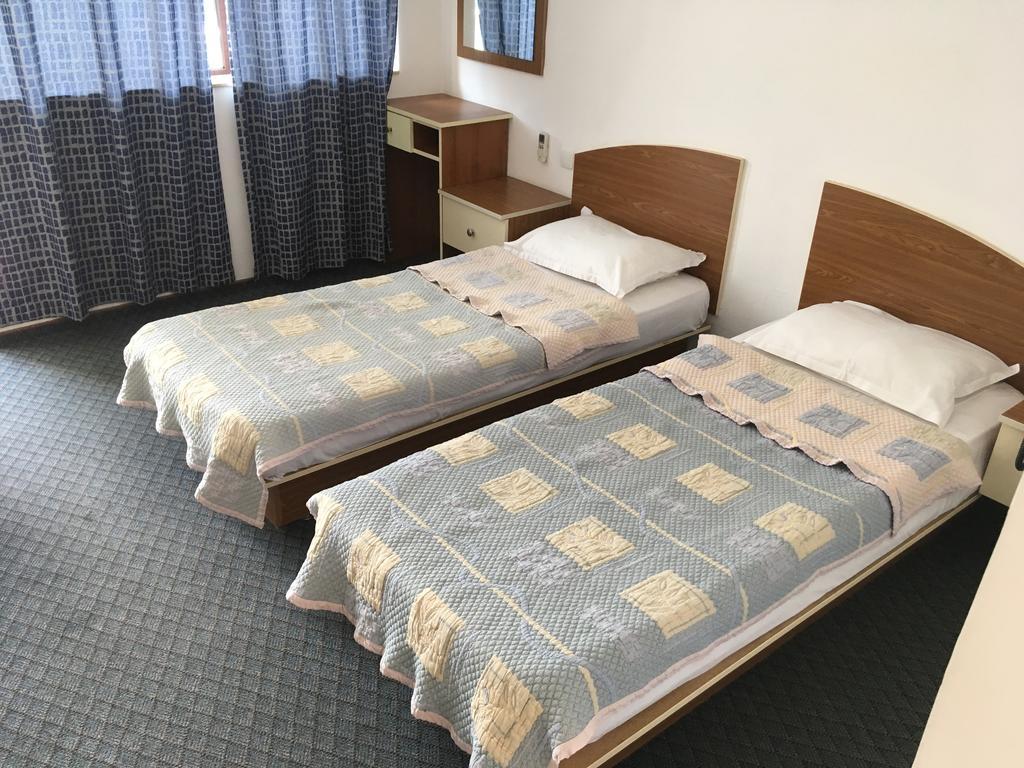 Hotel Corona Sveti Vlas Luaran gambar
