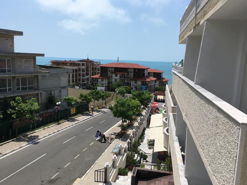 Hotel Corona Sveti Vlas Luaran gambar