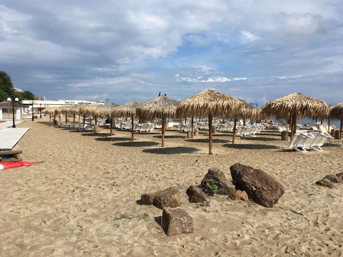 Hotel Corona Sveti Vlas Luaran gambar